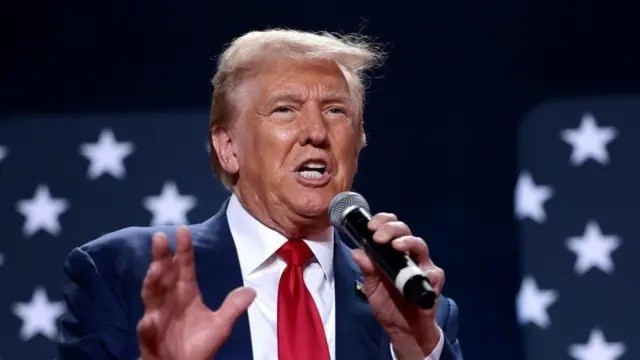 ভিয়েতনামের সাথে বাণিজ্য চুক্তির ঘোষণা ট্রাম্পের