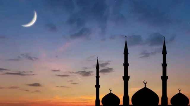 আজ পবিত্র আশুরা: সত্য ও ন্যায়ের পথে আত্মত্যাগের অনন্য প্রতীক